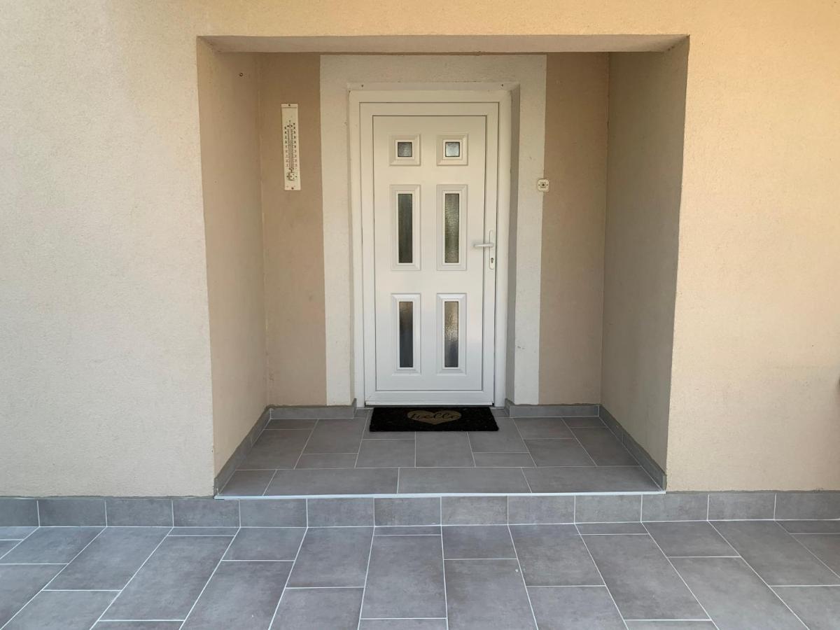 New Apartment Ema II Vrh  Екстериор снимка